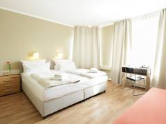 Zimmerbild 7