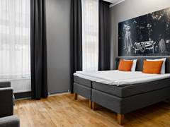Zimmerbild 6