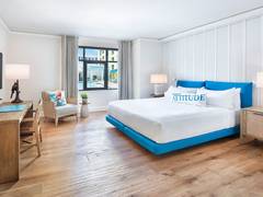 Zimmerbild 6