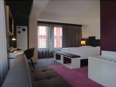 Zimmerbild 9