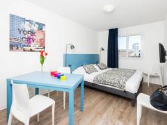 Zimmerbild 4
