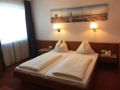 Zimmerbild 4