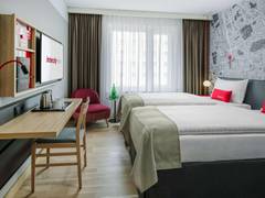 Zimmerbild 7
