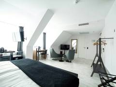 Zimmerbild 5