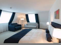 Zimmerbild 4