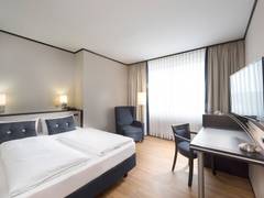 Zimmerbild 28
