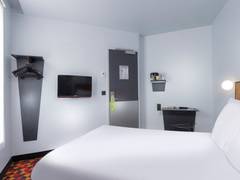 Zimmerbild 6