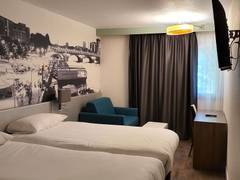 Zimmerbild 4