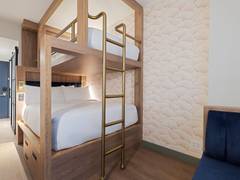 Zimmerbild 6