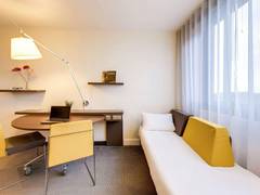 Zimmerbild 8