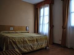 Zimmerbild 4