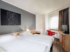Zimmerbild 6
