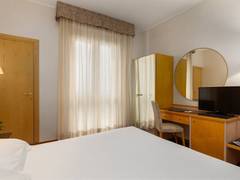 Zimmerbild 9