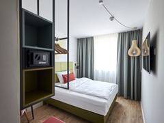 Zimmerbild 6