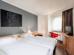 Zimmerbild 4