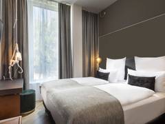 Zimmerbild 6