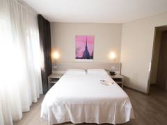Zimmerbild 13