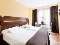 Zimmerbild 4