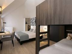 Zimmerbild 6