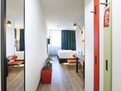 Zimmerbild 13
