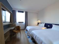 Zimmerbild 5
