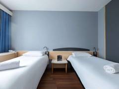 Zimmerbild 5
