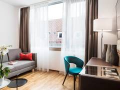 Zimmerbild 4