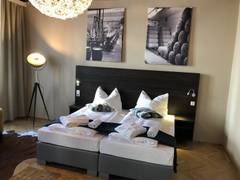 Zimmerbild 12