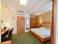 Zimmerbild 26