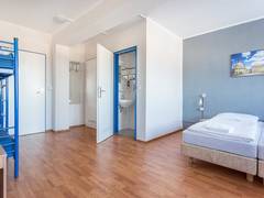 Zimmerbild 24