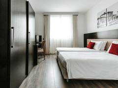 Zimmerbild 7