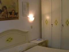 Zimmerbild 2