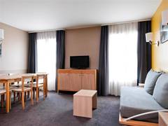 Zimmerbild 13