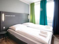Zimmerbild 16
