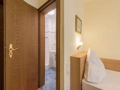 Zimmerbild 12
