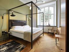 Zimmerbild 8