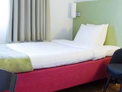 Zimmerbild 8