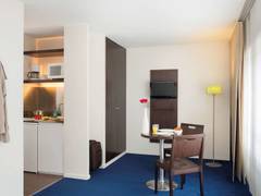 Zimmerbild 19