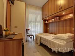 Zimmerbild 4