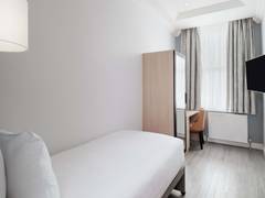 Zimmerbild 6