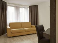Zimmerbild 8