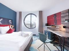 Zimmerbild 4