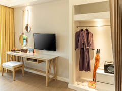 Zimmerbild 6
