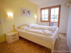 Zimmerbild 23