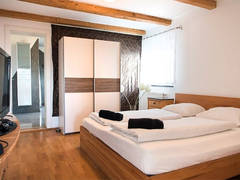 Zimmerbild 11