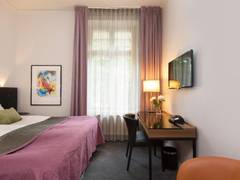 Zimmerbild 23