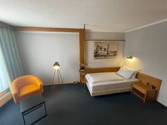 Zimmerbild 24