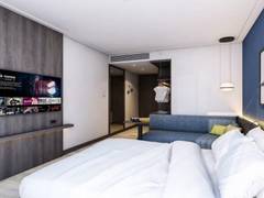 Zimmerbild 6