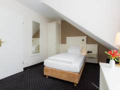 Zimmerbild 9