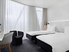 Zimmerbild 13